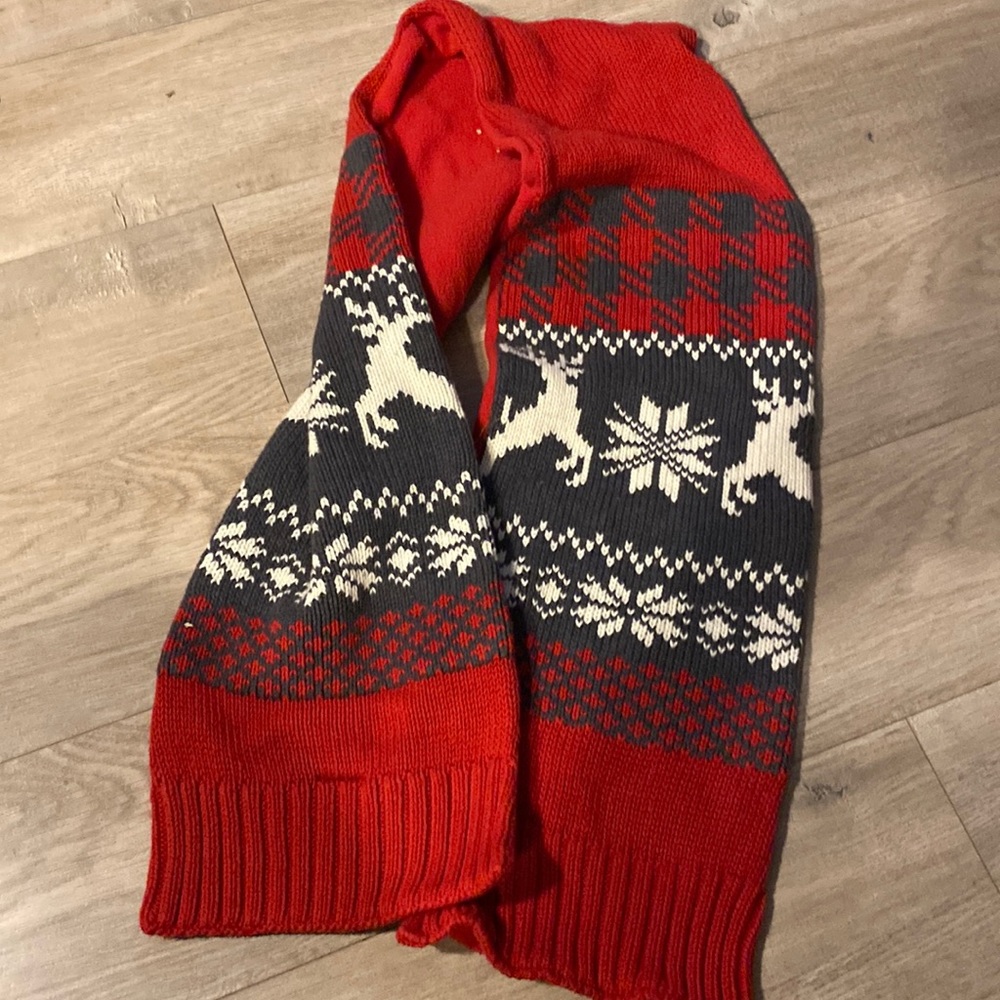 GAP KIDS red grey white snowflake winter reindeer scarf